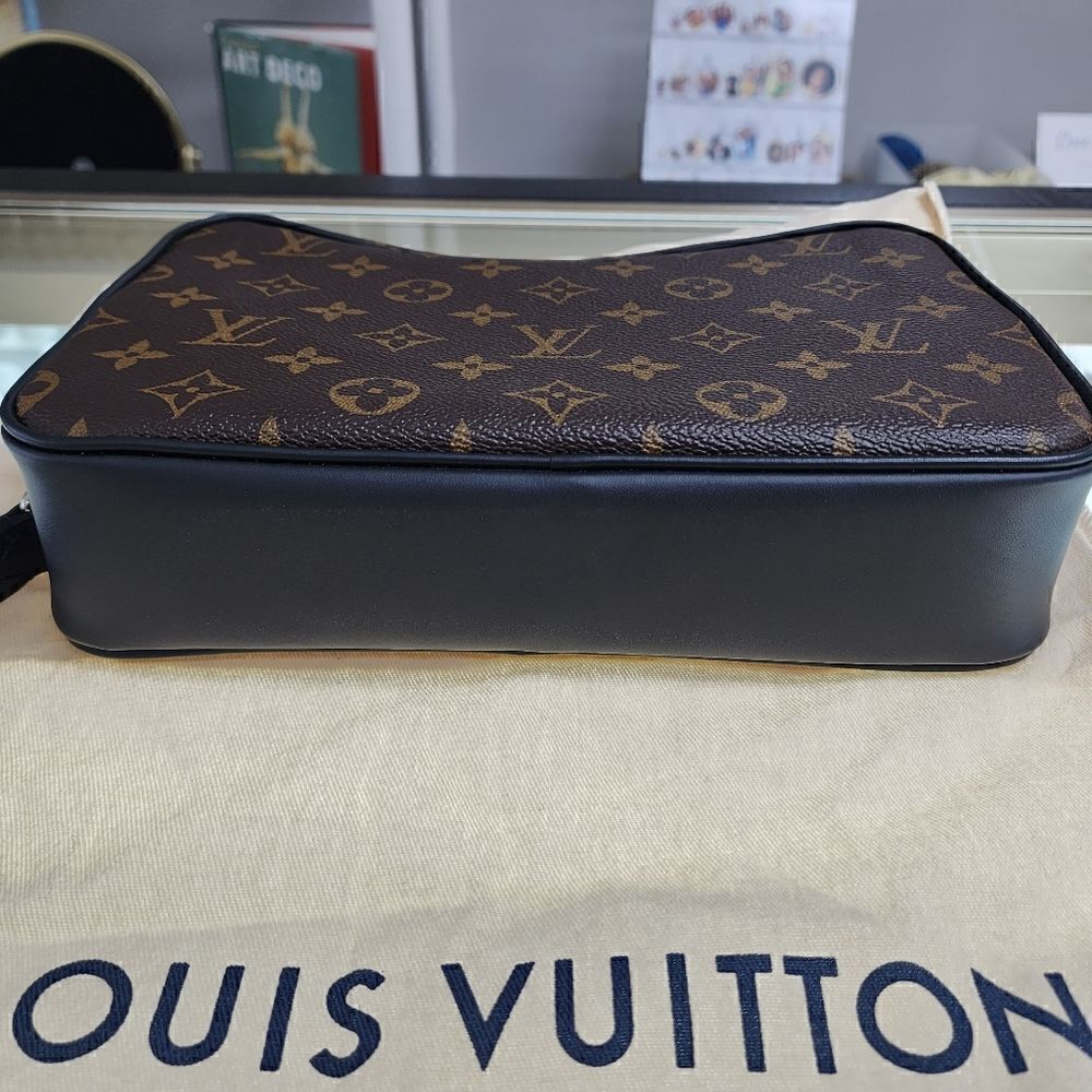 AUTHENTIC NWT Louis Vuitton Kasai Monogram Travel Clutch Wristlet Bag PURSE - Picture 5 of 7